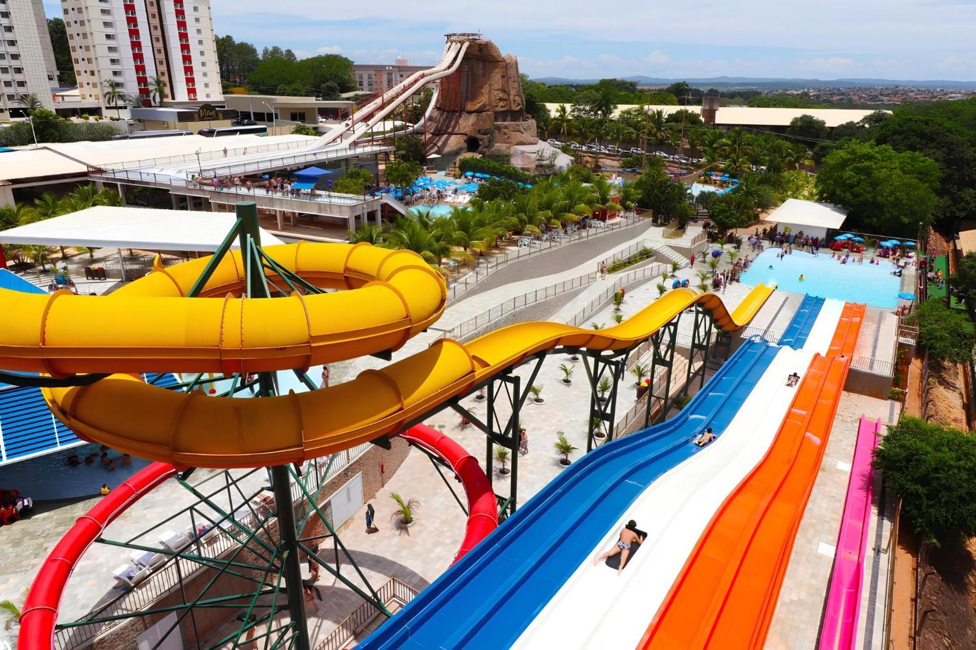 Piazza Diroma Com Acesso Ao Acqua Park Lägenhet Caldas Novas Exteriör bild