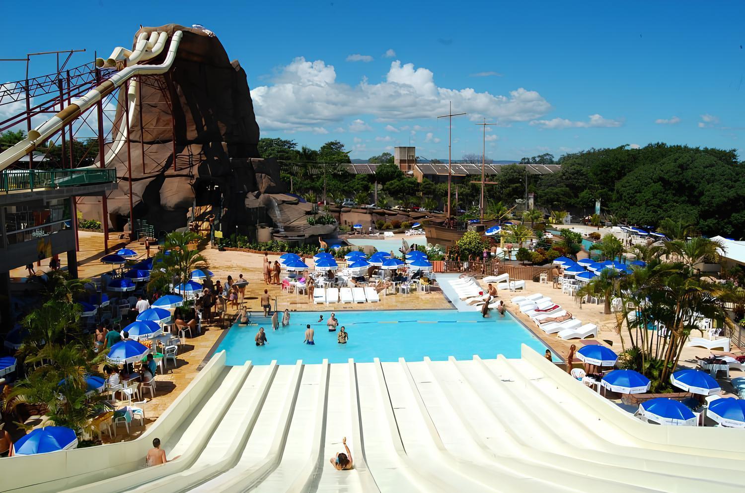 Piazza Diroma Com Acesso Ao Acqua Park Lägenhet Caldas Novas Exteriör bild