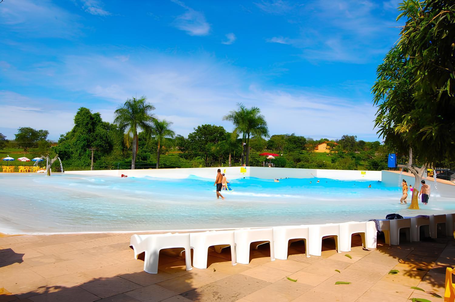 Piazza Diroma Com Acesso Ao Acqua Park Lägenhet Caldas Novas Exteriör bild