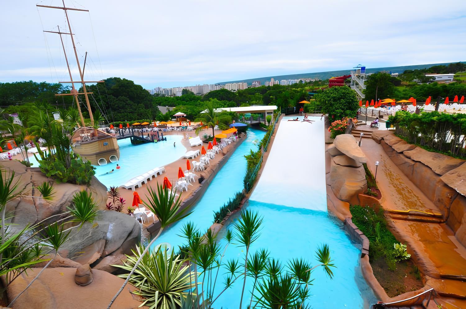 Piazza Diroma Com Acesso Ao Acqua Park Lägenhet Caldas Novas Exteriör bild