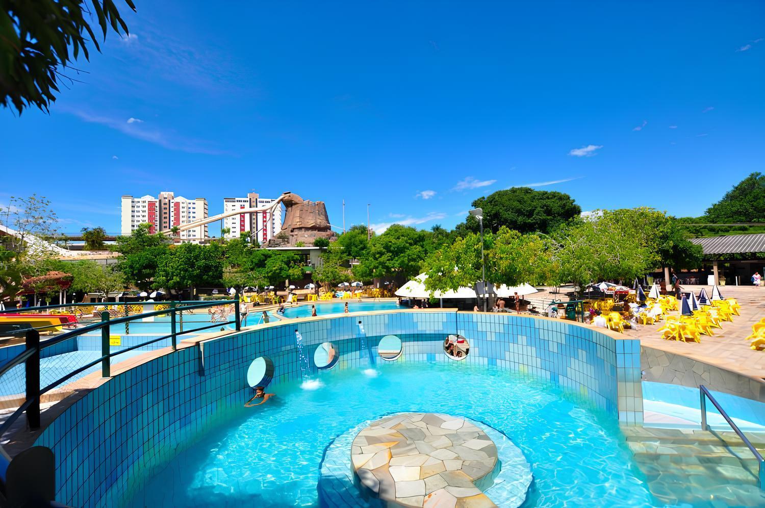 Piazza Diroma Com Acesso Ao Acqua Park Lägenhet Caldas Novas Exteriör bild