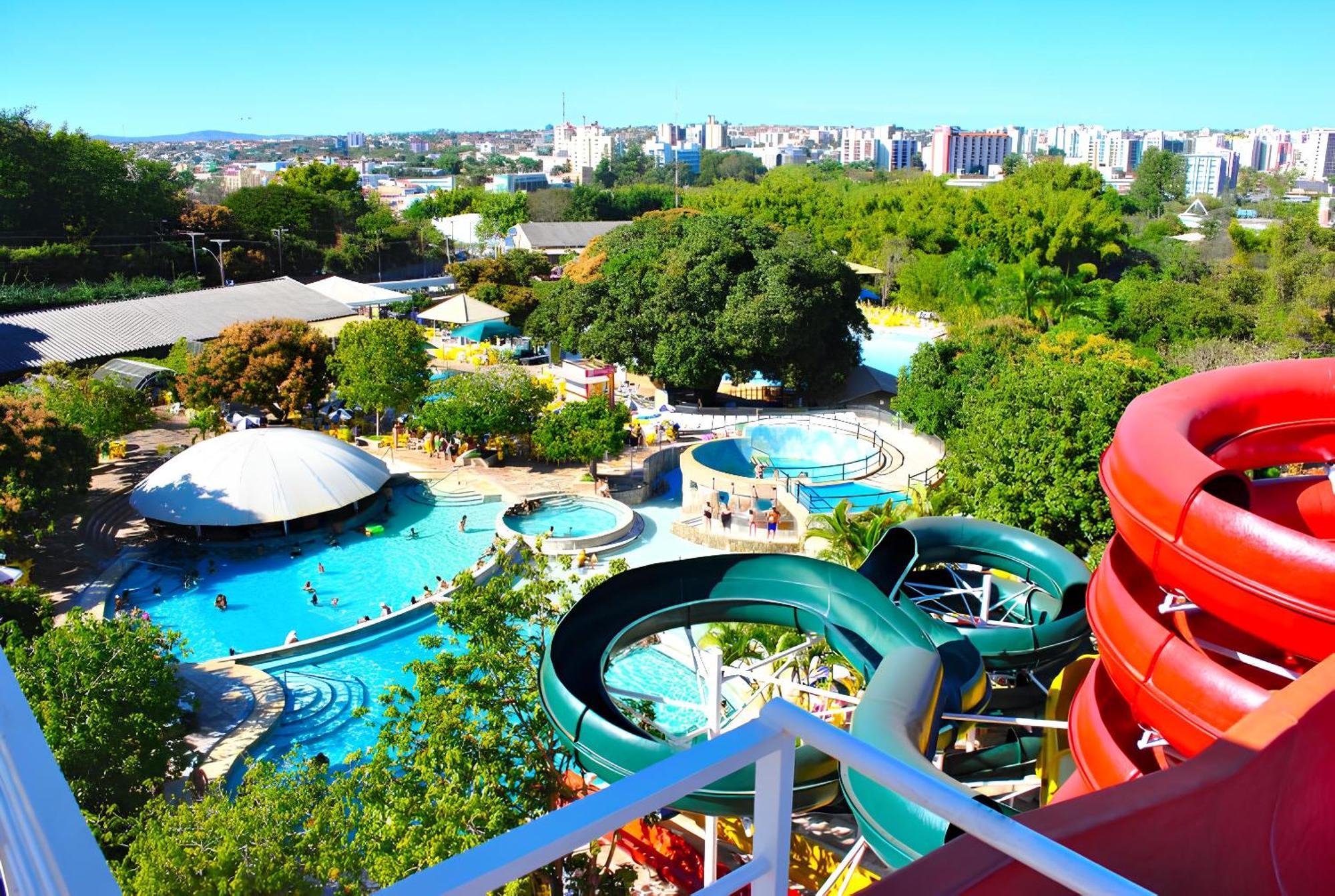 Piazza Diroma Com Acesso Ao Acqua Park Lägenhet Caldas Novas Exteriör bild